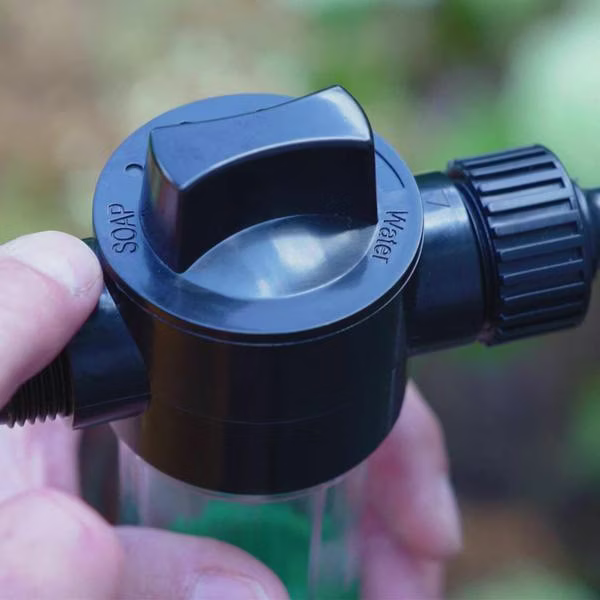 Hammersmith AquaClean Deluxe - телескопическая водяная щётка 2-в-1 с аксессуарами Hammersmith AquaClean Deluxe - телескопическая водяная щётка 2-в-1 с аксессуарами