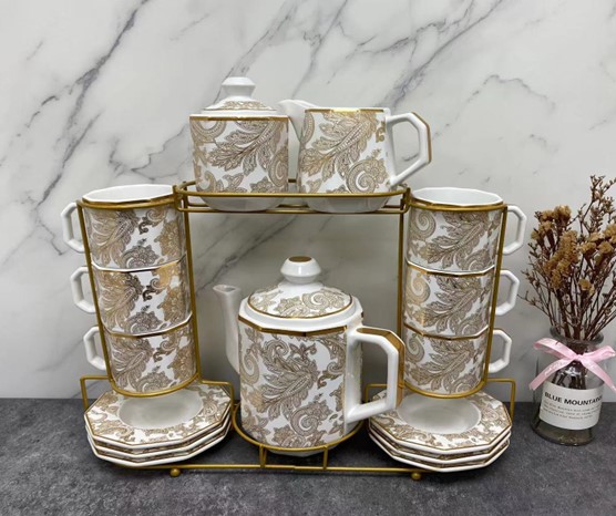 Набор посуды из фарфора "Цветочная рапсодия"