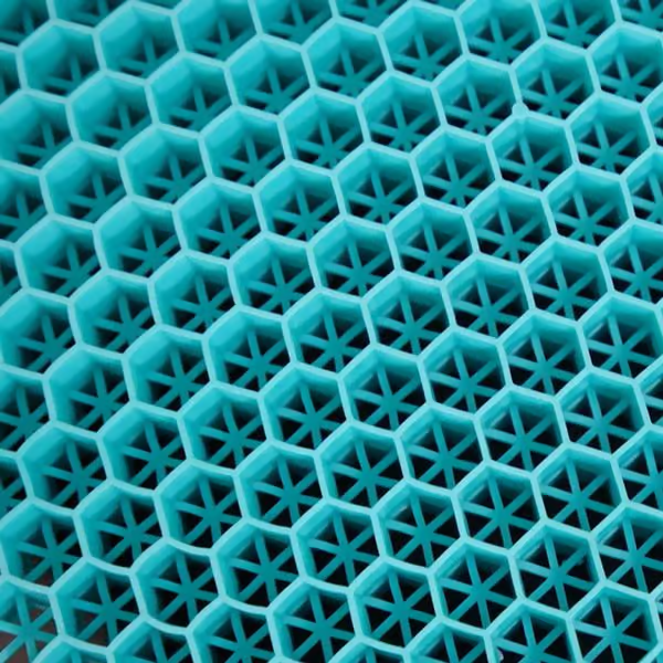 1+1 GRATIS: Dreamolino SoftSitter Sitzkissen mit Wabenstruktur 1+1 GRATIS: Dreamolino SoftSitter Sitzkissen mit Wabenstruktur